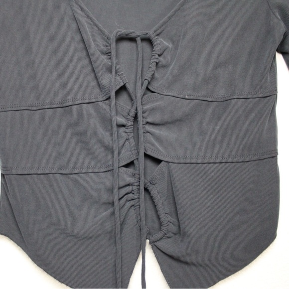Urban Outfitters Peep Tie Blouse - Picture 3 of 9